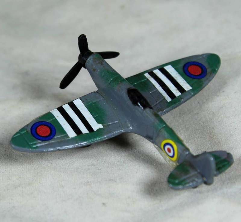 Tootsie Toy - Spitfire