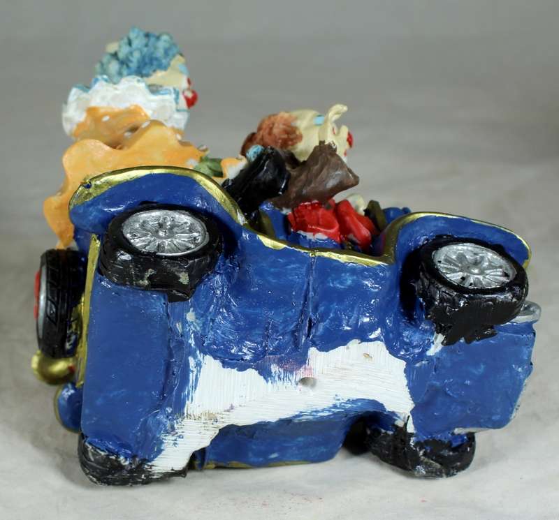 4 Musical Clowns in Open Car