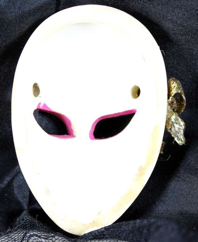 Miniature casted face mask (pink painted)