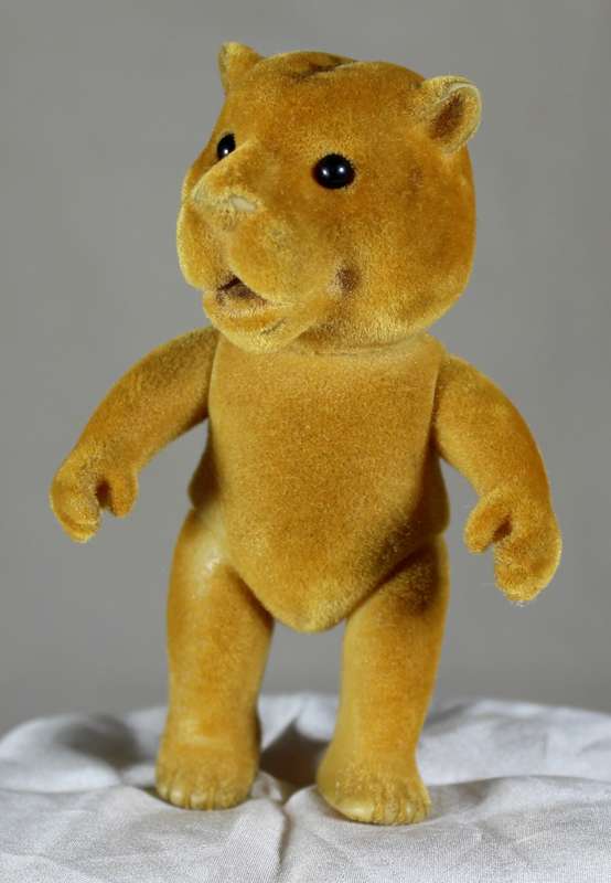 Sylvanian vintage forest family leopard child