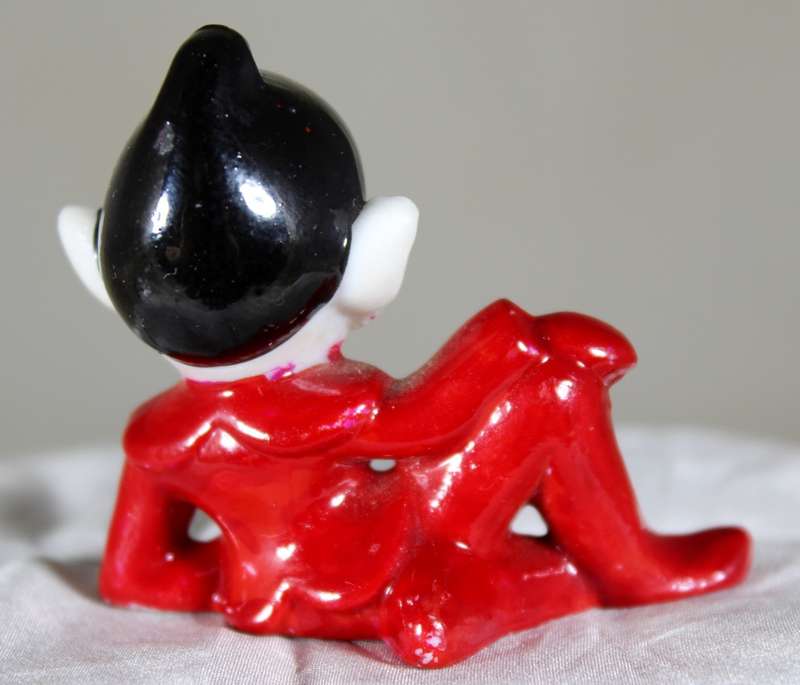 Elf relaxing on arm