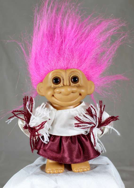 Troll - pink hair - cheerleader uniform