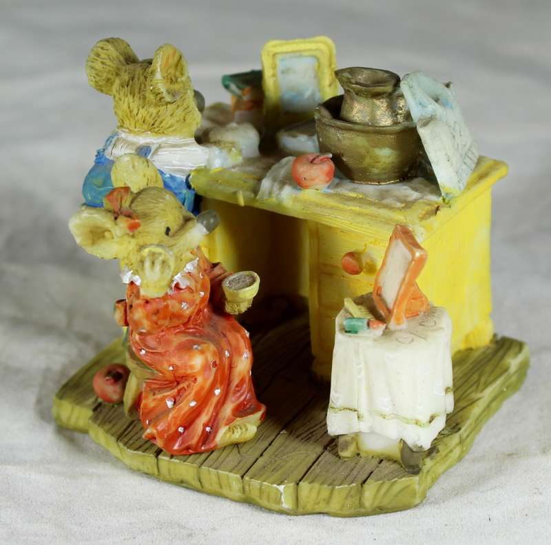 Mother & baby mice ornament
