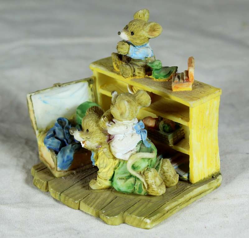 Dad & baby piggyback ride mice ornament