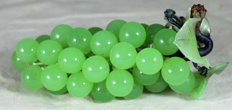 Green grapes - semi precious stone