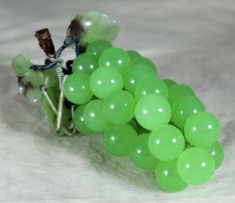 Green grapes - semi precious stone