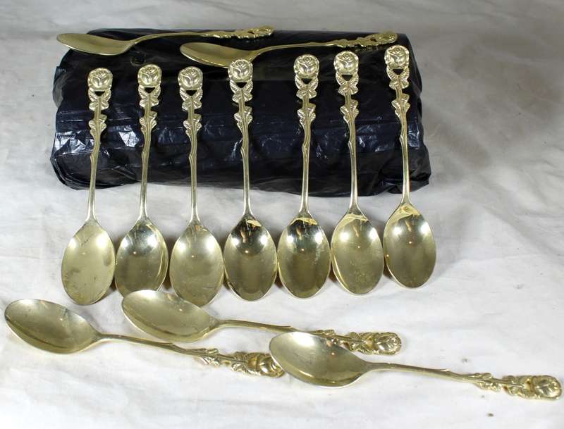 Set of 12 gold plated stainless steel teaspoons