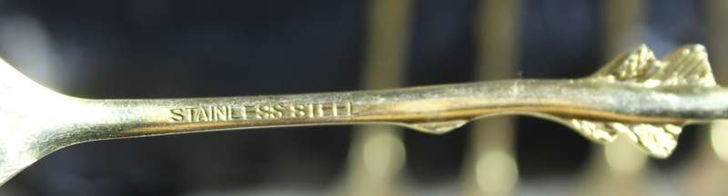 Set of 12 gold plated stainless steel cake forks
