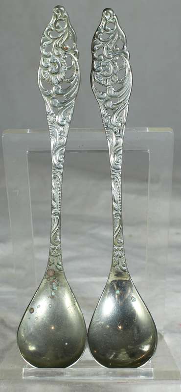 Sugar spoons