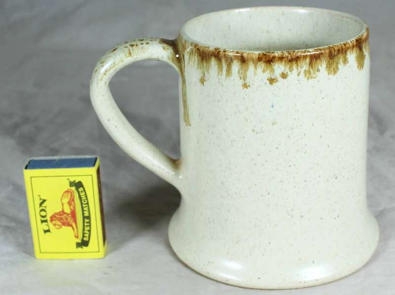 Rhodesia tankard with giraffe head
