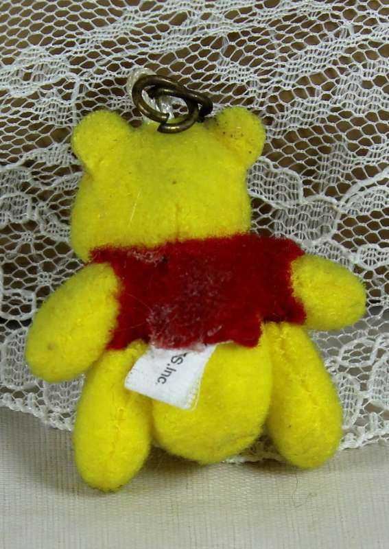 Miniature pendant - Pooh bear
