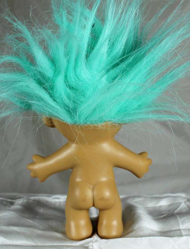 Russ Troll - naked with turquoise hair