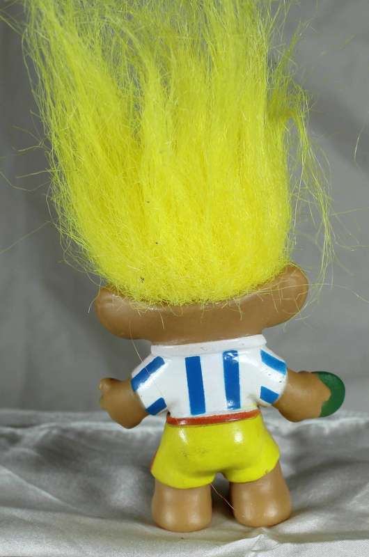 Troll - table tennis player