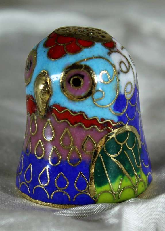 Cloisonne - Owl Thimble - Bid Now!!!