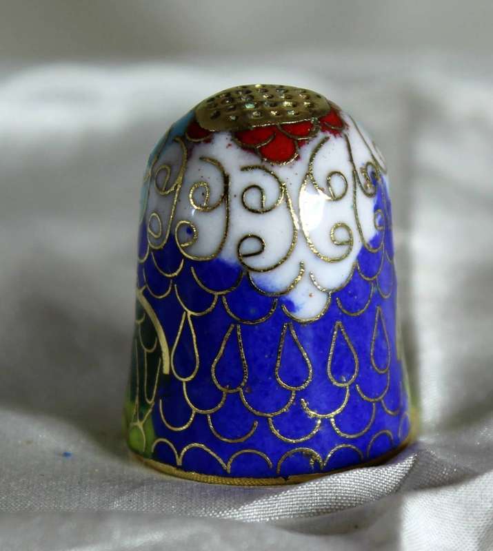 Cloisonne - Owl Thimble - Bid Now!!!