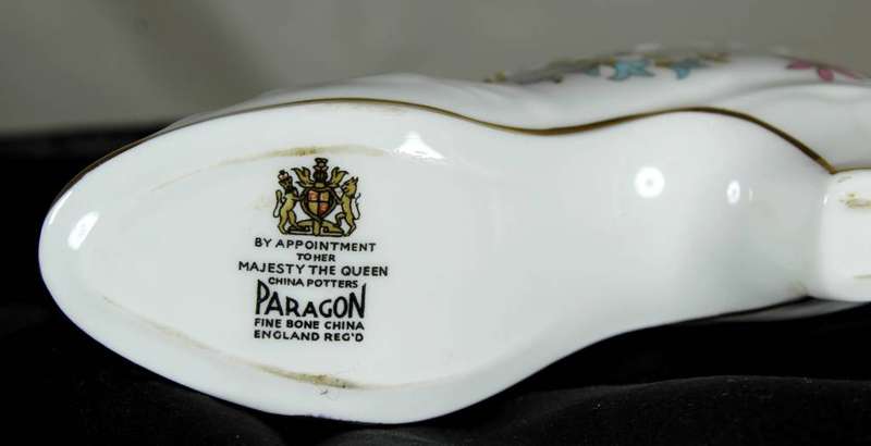 Paragon light flower shoe