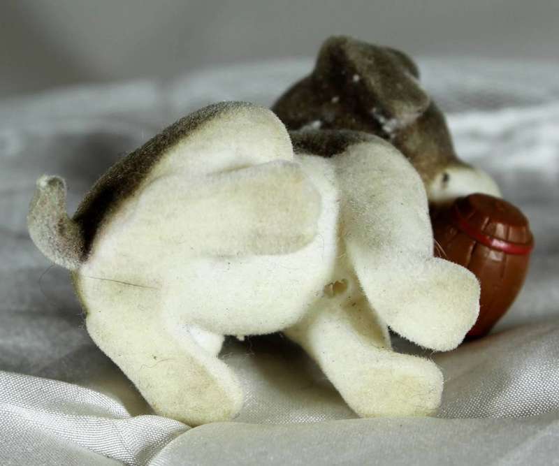 Puppy in my pocket families - St Bernard with keg