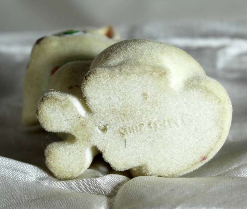 Puppy in my pocket families - white felted cat