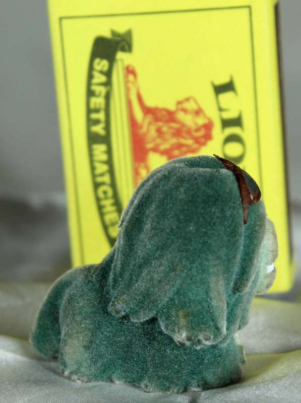 Puppy in my pocket families - grey flocked dog