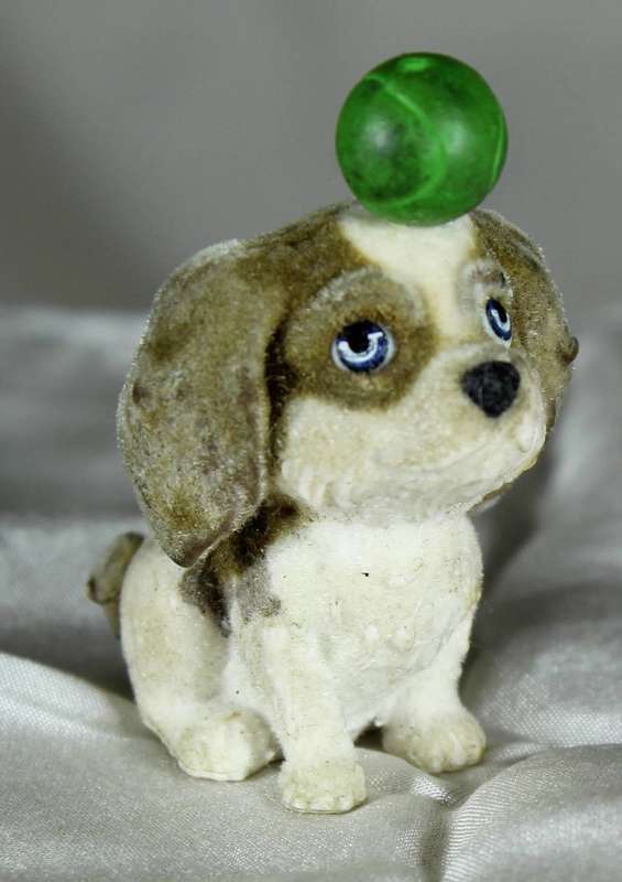 Puppy in my pocket families - puppy with ball on head