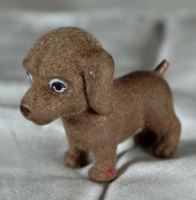 Suede/felted tail wagging doggy