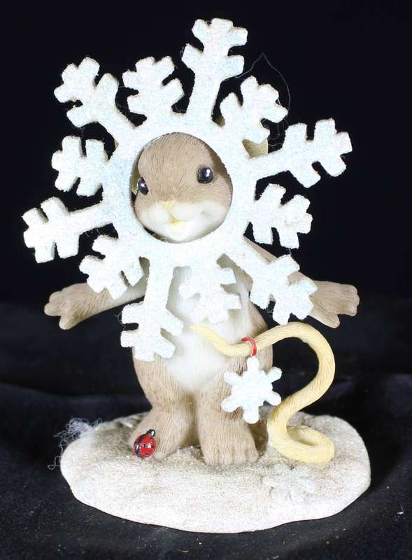 Snowflake mouse