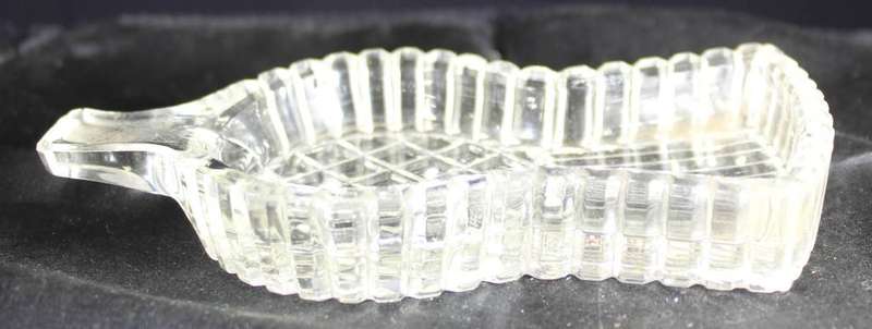 Glass trinket bowl