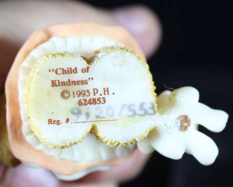 Cherished teddies - child of kindness - daughter