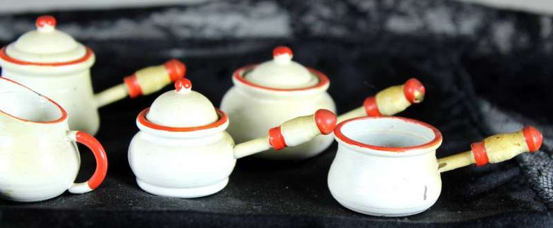 Miniature set of painted metal kitchen goods