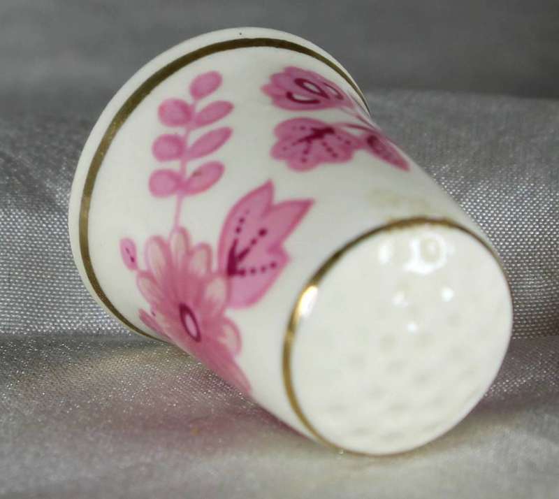 Thimble - Masons - pink flowers