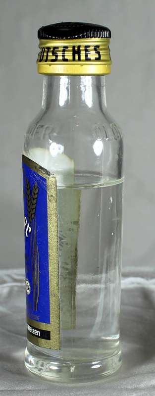 Mini liquor bottle - Oldesloer Alter Korn (Germany)
