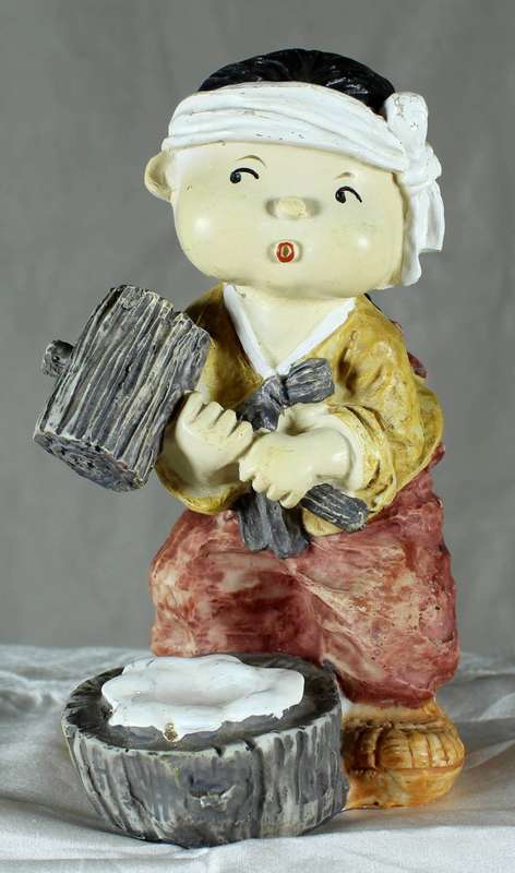 Vintage koreart - little boy with hammer