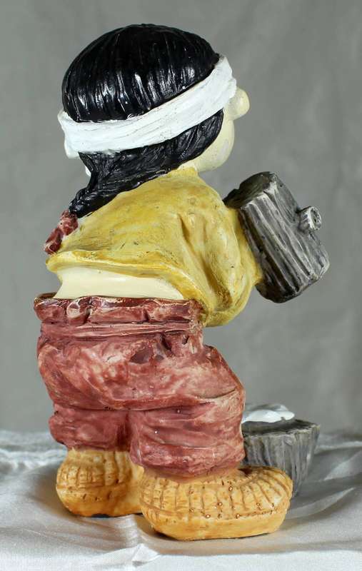 Vintage koreart - little boy with hammer