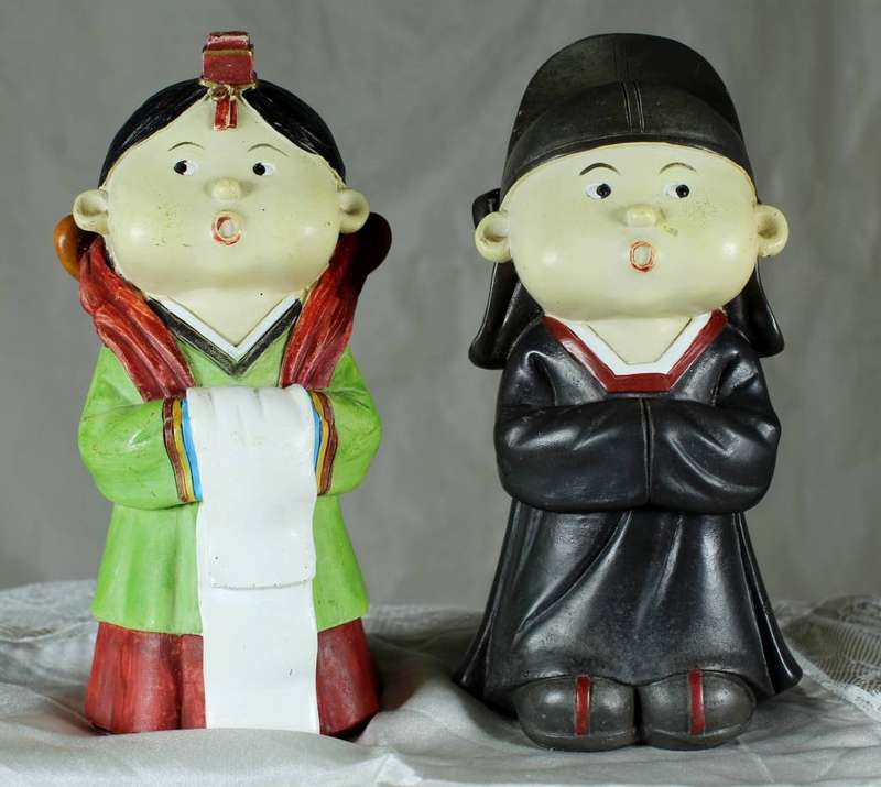 Vintage koreart - wedding dolls - hand painted set