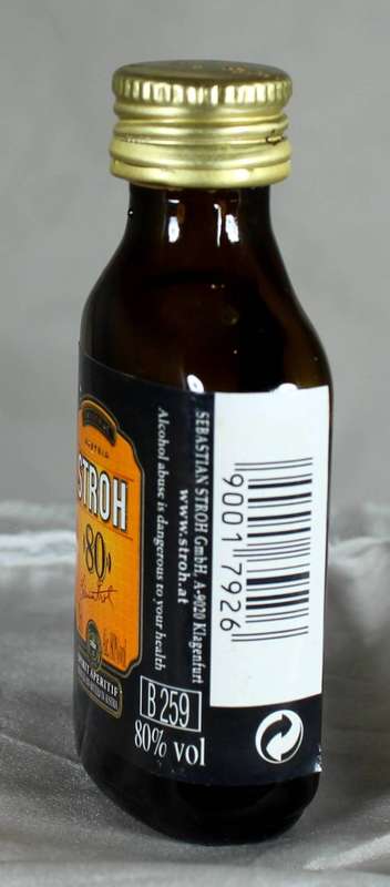 Mini liquor bottle - Stroh Rum 80