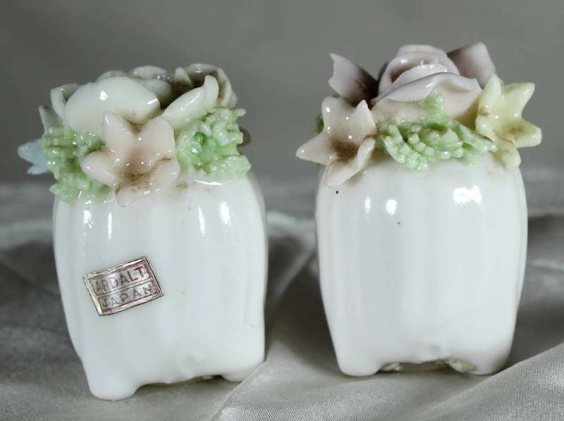 Vintage Ardalt Japan - Set of 2 ceramic shakers with stoppers