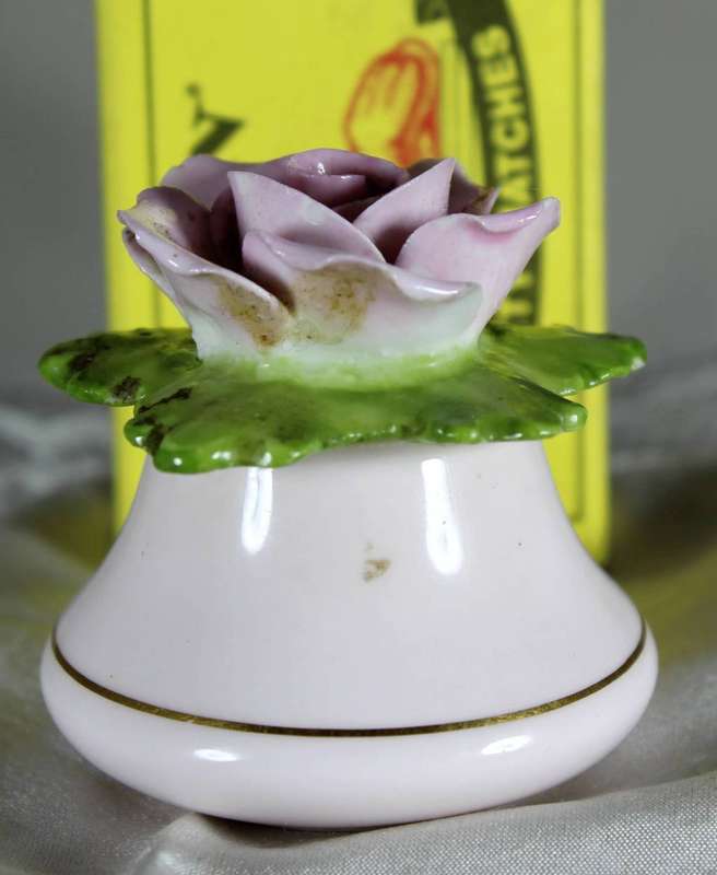 Vintage Denton china - Pink flower salt & pepper shaker