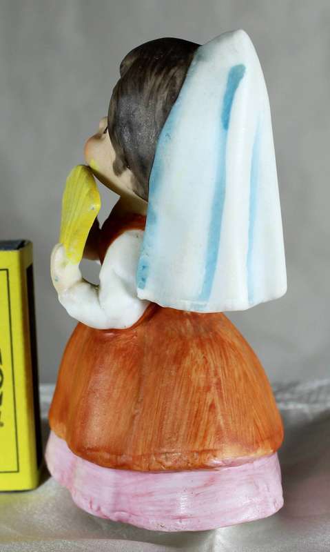 Ceramic Spanish dancer with big eyes 60`s