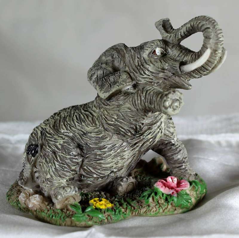 Elephant between flowers