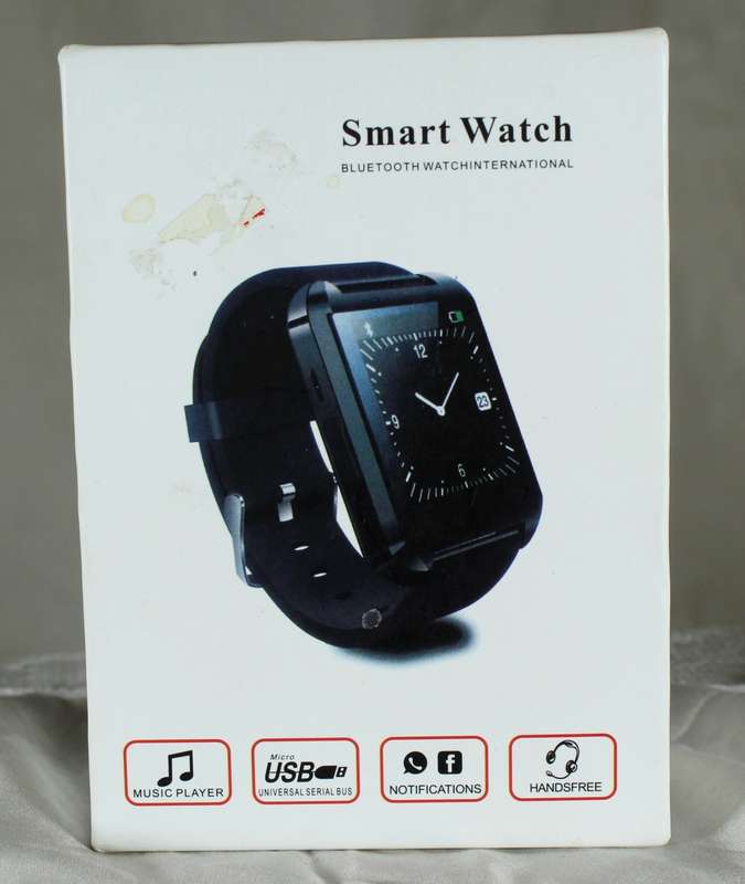 Smart watch - white - in original box