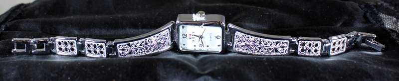 Soxy - silver face - silver strap