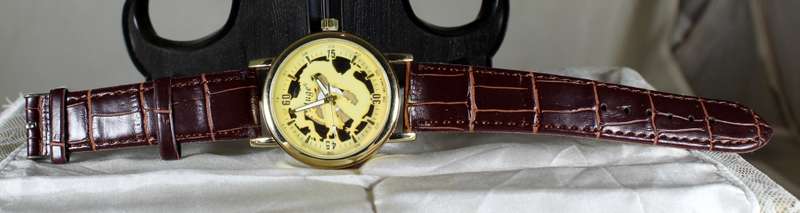Muge - skeleton watch