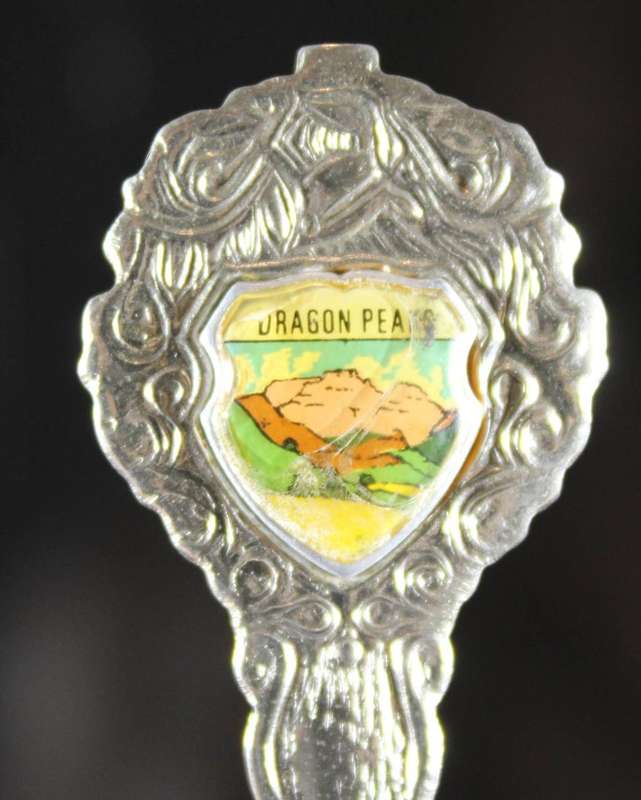 Souvenir tea spoon - Dragon Peaks