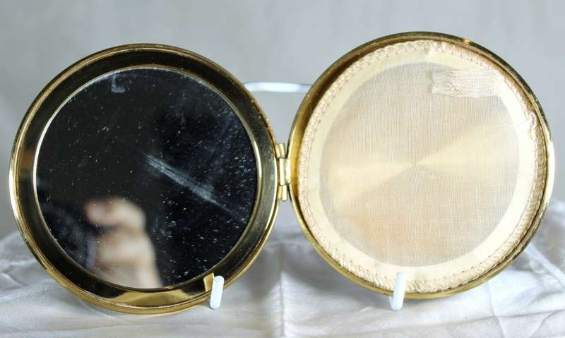 Souvenir of Ireland - powder compact