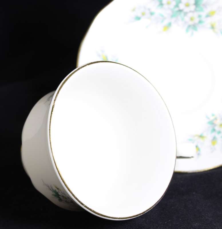 Queen Anne - Vintage Bone China - Duo