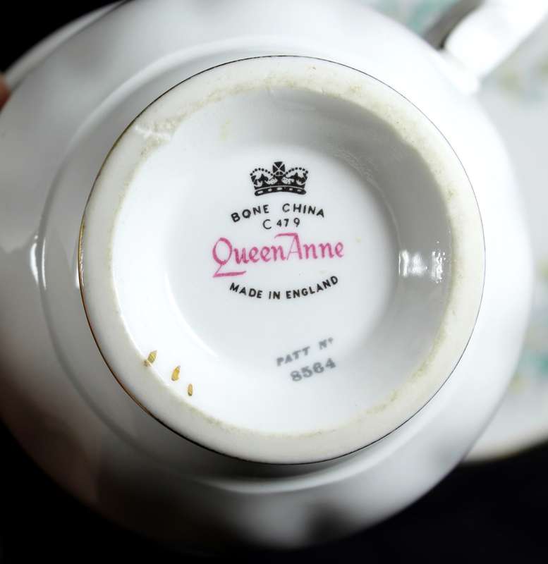 Queen Anne - Vintage Bone China - Duo