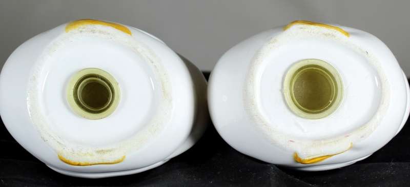 Pair of Salt & Pepper Duck Shakers with Bow-ties
