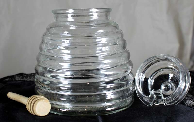 Glass honey pot