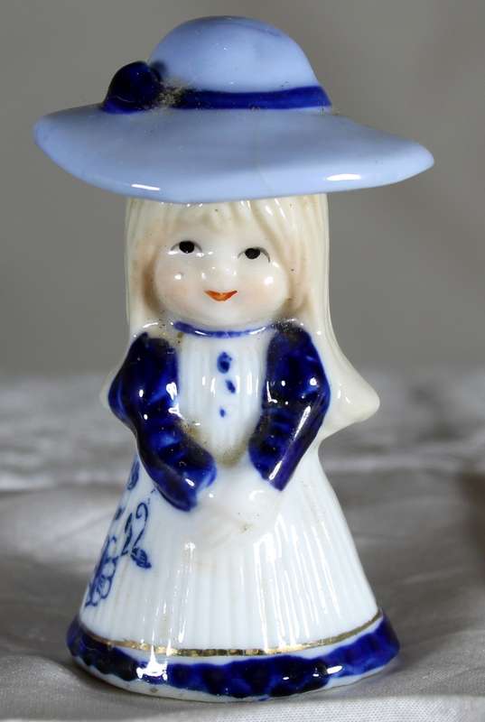 Blue & white little porcelain girl