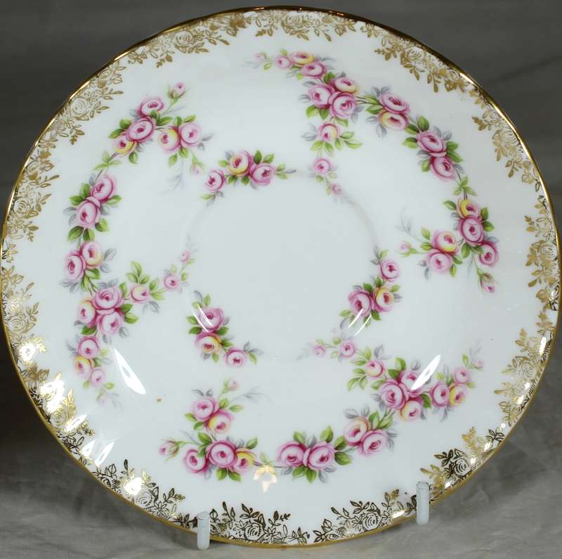 Royal Albert - Autumn Roses Duo